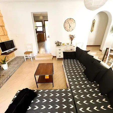 Ca Na Fulla. Agradable Casa Con Jardin Y Piscina. *