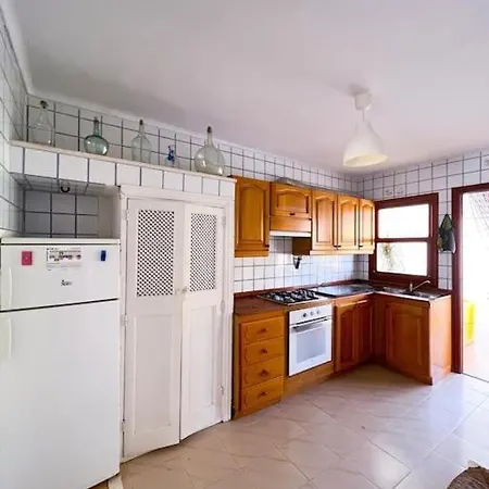 Semesterbostad Ca Na Fulla. Agradable Casa Con Jardin Y Piscina.